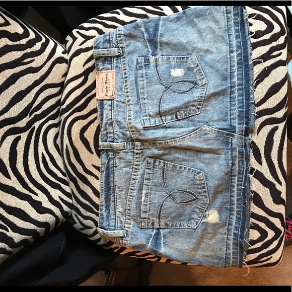 Jean mini skirt - Picture 2 of 2